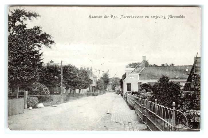 Nieuwolda, Kazerne der Kon. Marechaussee en omgeving, Verzamelen, Ansichtkaarten | Nederland, Gelopen, Groningen, Voor 1920, Verzenden