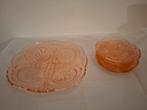 Vintage Art Deco Gebakschaal + 6 Bordjes Lichtroze Glas, Antiek en Kunst, Ophalen