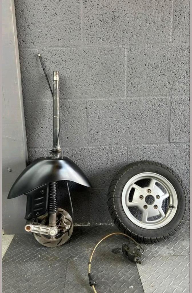 ORIGINELE ZIP SP H2o voorvork, Fietsen en Brommers, Brommeronderdelen | Scooters, Ophalen of Verzenden