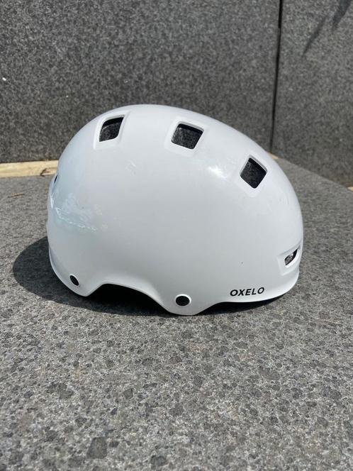Oxolo - skatehelm wit - maast S -52-55 cm, Fietsen en Brommers, Fietsaccessoires | Fietshelmen, Zo goed als nieuw, Ophalen of Verzenden