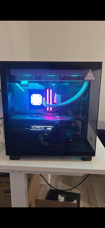 High-End Gaming PC RTX 4090 | Ryzen 7 9800X3D | Topstaat beschikbaar voor biedingen