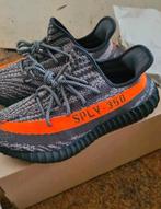 Yeezy Boost 350 V2 Carbon Beluga maat 44/US 10, Ophalen, Overige kleuren, Nieuw, Sneakers of Gympen