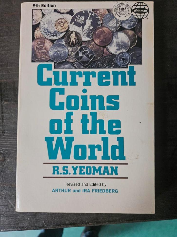 Current Coins of the World Catalogus, Boeken, Catalogussen en Folders, Zo goed als nieuw, Catalogus, Ophalen of Verzenden