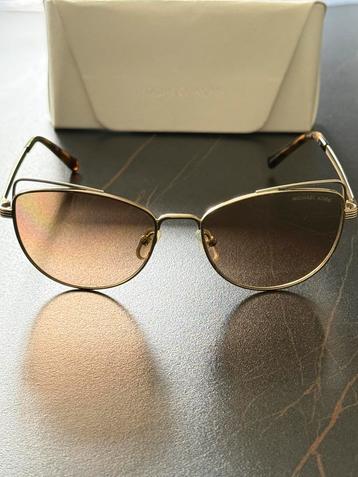 MICHAEL KORS Zonnebril beschikbaar voor biedingen
