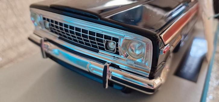 AMC Jeep Wagoneer Quadra-Trac Limited 1978 [LS037E], Hobby en Vrije tijd, Modelbouw | Auto's en Voertuigen, Nieuw, Auto, Groter dan 1:32