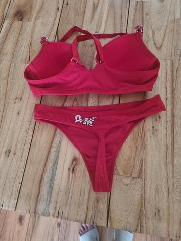 Marlies dekkers setje beschikbaar voor biedingen
