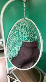 Hangstoel Egg- wit met bruine kussens, Tuin en Terras, Tuinstoelen, Ophalen, Gebruikt