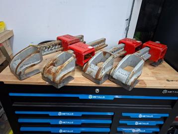 4x zee container sloten in zeer goede staat beschikbaar voor biedingen