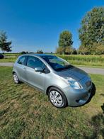 Toyota Yaris  1.3 16V Vvt-i 3DR Terra 2008 Grijs AIRCO, Auto's, Voorwielaandrijving, 4 cilinders, 995 kg, 547 kg
