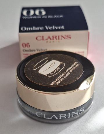 Clarins ombre velvet oogschaduw 6 women in black zwart beschikbaar voor biedingen