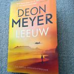 Deon Meyer - Leeuw, Zo goed als nieuw, Nederland, Deon Meyer, Ophalen of Verzenden