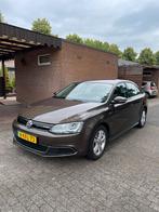 Volkswagen Jetta 1.4 TSI Hybrid 170pk 7-DSG 2013 Bruin, Auto's, 74 €/maand, 4 cilinders, Bruin, Origineel Nederlands