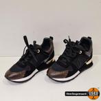 Louis Vuitton Run Away Trainer Dames Schoenen Maat 35 in Zee, Flex Ltd., Zo goed als nieuw, https://flex.com/contact-us, Nobelstraat 10, 5807 GA Oostrum