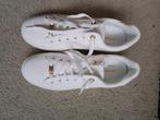 Witte sneakers  hushpuppies  maat 40, Kleding | Dames, Schoenen, Wit, Ophalen of Verzenden, Hush Puppies, Sneakers of Gympen