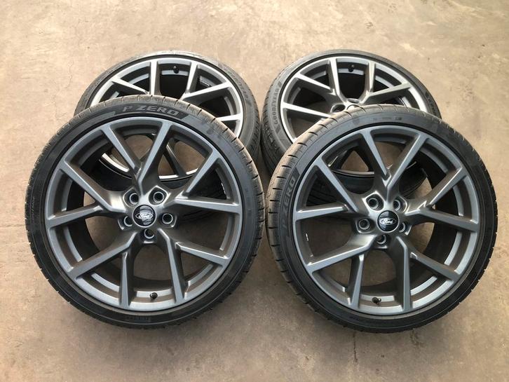 Ford Focus ST velgen met banden., Auto-onderdelen, Banden en Velgen, Band(en), Zomerbanden, 19 inch, 235 mm, Nieuw, Ophalen