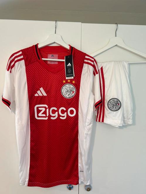 Ajax thuis tenue seizoen 25/26, Sport en Fitness, Voetbal, Zo goed als nieuw, Shirt, Maat XS of kleiner, Ophalen of Verzenden