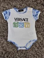 Versace Rompertje maat 0-3M (56cm), Kinderen en Baby's, Babykleding | Maat 56, Versace, Jongetje, Zo goed als nieuw, Nacht- of Onderkleding