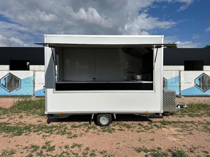 ingerichte nieuwe snackwagen frietwagen foodtruck 360x200, Zakelijke goederen, Partijgoederen en Retail | Verkoopwagens, Ophalen