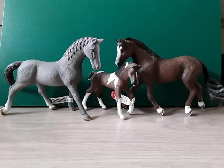 Schleich Trakehner paarden, Verzamelen, Dierenverzamelingen, Zo goed als nieuw, Beeldje of Figuurtje, Paard, Ophalen of Verzenden