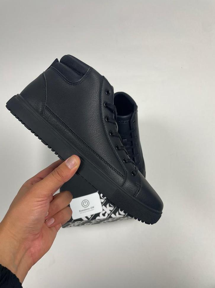 McKenzie Brooks – Triple Black – Maat 45 – Nieuw in doos, Kleding | Heren, Schoenen, Nieuw, Sneakers of Gympen, Zwart, Ophalen of Verzenden