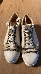 Unisa sneakers, Ophalen of Verzenden, Zo goed als nieuw, Sneakers of Gympen