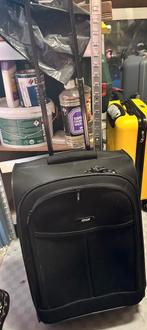 Koffertje zwart  van titan met slotje, Ophalen, Wieltjes