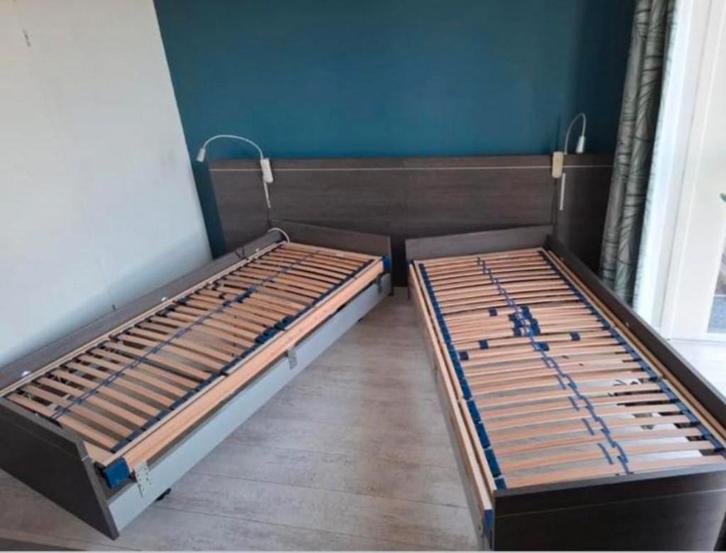 Senioren bed met elektrische lattenbodem, Huis en Inrichting, Slaapkamer | Bedden, Gebruikt, Eenpersoons, 90 cm, 200 cm, Hout