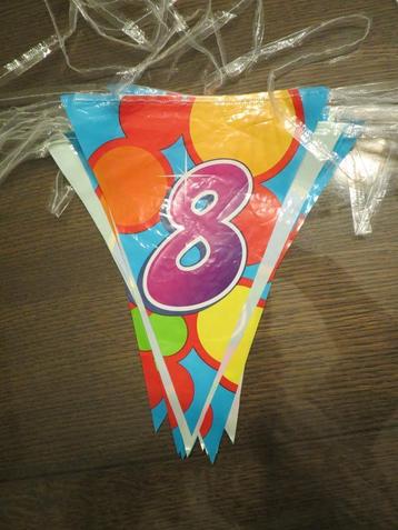 Vlaggenlijn 8 jaar beschikbaar voor biedingen