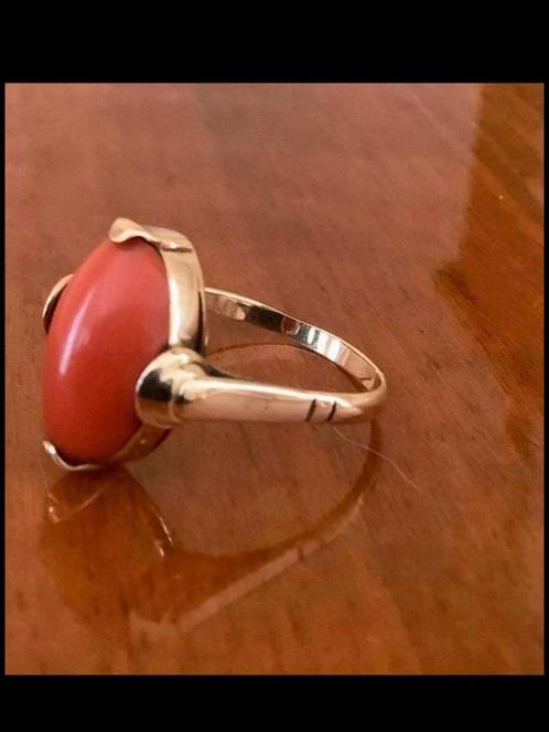 RING 14 kt goud, BLOEDKORAAL., Sieraden, Tassen en Uiterlijk, Antieke sieraden, Ring, Goud, Met edelsteen, Ophalen of Verzenden