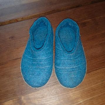 Gelrups deense pantoffel maat 28 beschikbaar voor biedingen