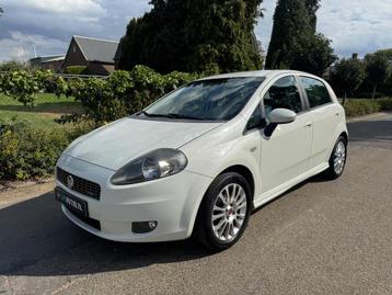 Fiat Grande Punto 1.4-16V Racing AIRCO / TREKHAAK / 5 DEURS beschikbaar voor biedingen