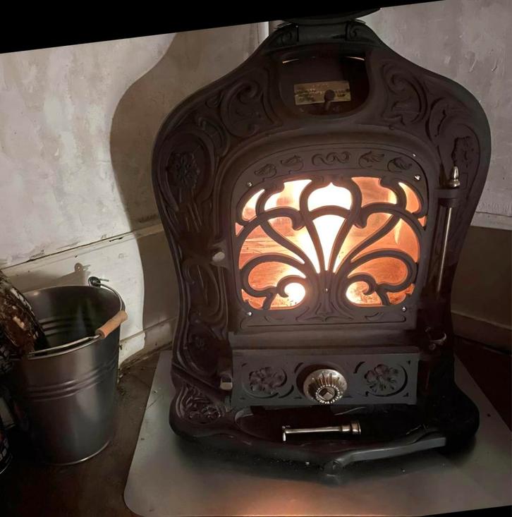Gerestaureerde gietijzeren Godin kachel uit de jaren dertig., Huis en Inrichting, Kachels, Zo goed als nieuw, Vrijstaand, Houtkachel