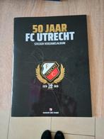 50 jaar Fc Utrecht sticker verzamelalbum compleet, Ophalen of Verzenden, Zo goed als nieuw, Balsport