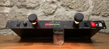 The t.Racks spanningsverdeler VM100 beschikbaar voor biedingen