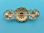 Gouden vintage broche met bloedkoraal                    G89, 4 tot 7 cm, Gebruikt, ., Ophalen of Verzenden