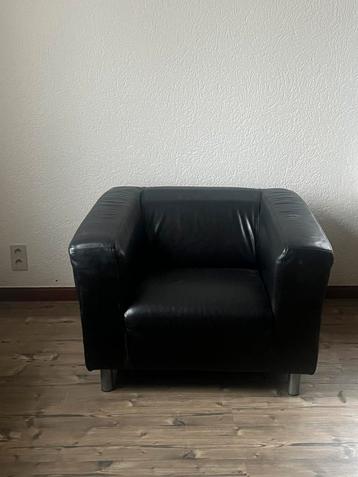 Zwarte fauteuil  beschikbaar voor biedingen