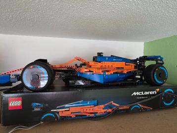 LEGO Technic McLaren Formule 1 2022 Racewagen beschikbaar voor biedingen