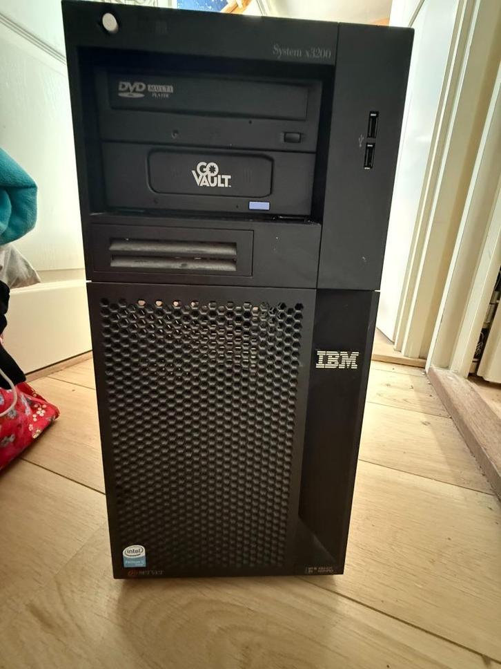 PC Behuizing IBM Server, Computers en Software, Desktop Pc's, Gebruikt, 2 tot 3 Ghz, 8 GB, Met videokaart, Ophalen
