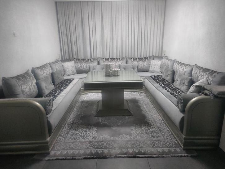 Luxe Marokkaanse Salon met Tafel 3, 29lang 3,16breedte, Huis en Inrichting, Banken | Complete zithoeken, Zo goed als nieuw, Stof