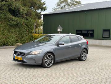 Volvo V40 2.5 T5 254PK Automaat Leer Cruise Clima Trekhaak beschikbaar voor biedingen