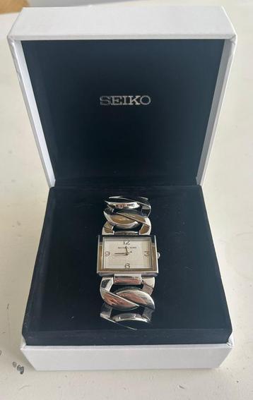 Michael Kors MK-3132 | Vintage Vierkant Dameshorloge in Roes beschikbaar voor biedingen