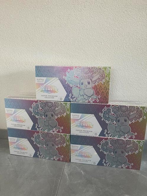 Pokemon Prismatic Evolutions Super Premium Collection SPC, Hobby en Vrije tijd, Verzamelkaartspellen | Pokémon, Nieuw, Ophalen