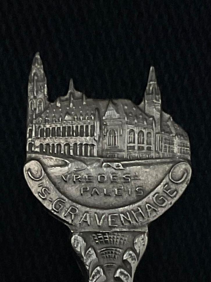 Lepeltje uit ‘s-Gravenhage, Antiek en Kunst, Antiek | Bestek, Ophalen of Verzenden