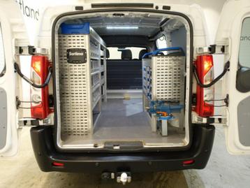 Service Bus / Bedrijfswagens met werkplaats inrichting beschikbaar voor biedingen