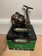 Nieuwe Mitchell Avocet RZT 4000 molen, 8 lagers, Nieuw, Ophalen of Verzenden, Molen