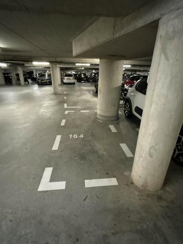 Motor stalling parkeerplaats garage te huur Dordrecht beschikbaar voor biedingen