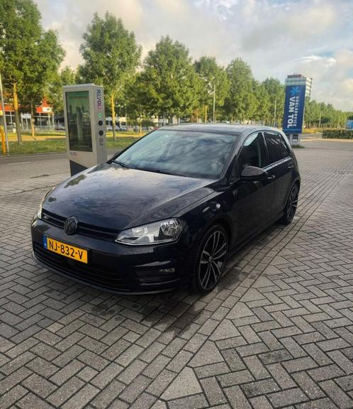 Volkswagen Golf 1.4 TSI R Line Pano 110KW 5D DSG 2017 Zwart, Auto's, Volkswagen, Particulier, Golf, ABS, Achteruitrijcamera, Adaptive Cruise Control