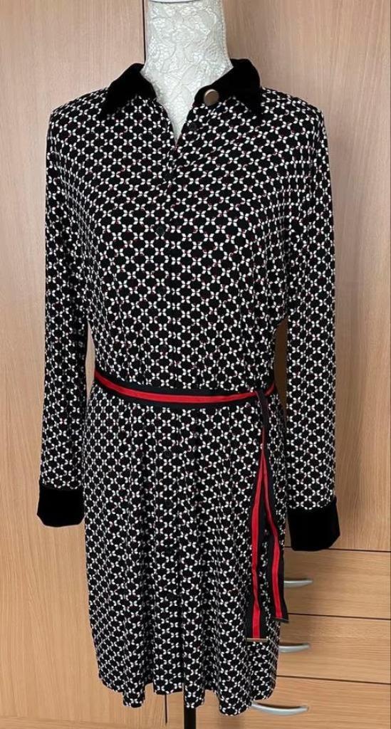 Esqualo jurk maat 44[v], Kleding | Dames, Jurken, Zo goed als nieuw, Maat 42/44 (L), Overige kleuren, Knielengte, Ophalen of Verzenden