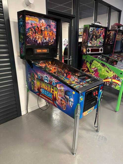 Prachtige flipperkast Williams Monster Bash Pinball, Verzamelen, Automaten | Flipperkasten, Zo goed als nieuw, Dot-matrix, Flipperkast