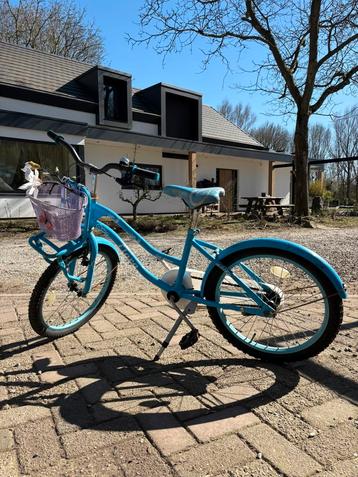 Meisjes fiets 22 inch  beschikbaar voor biedingen